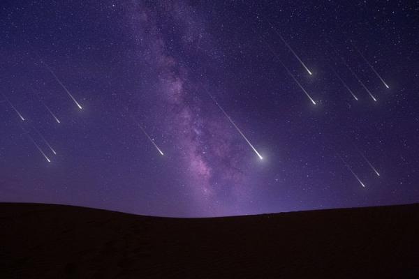 Hujan Meteor Perseid Akan Turun Malam ini, Catat Waktunya!