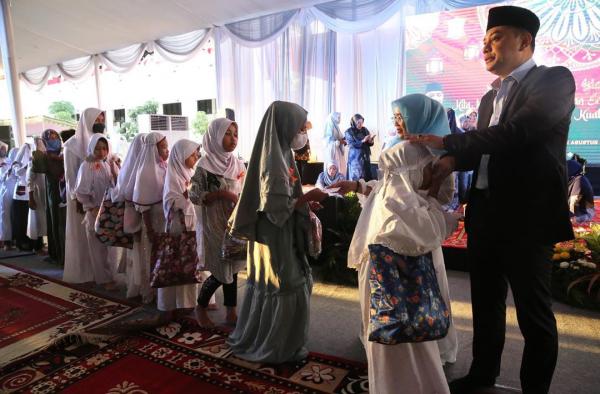 1000 Anak Yatim Piatu Surabaya Doakan Kepemimpinan Wali Kota Eri Cahyadi  ​​​​​​​