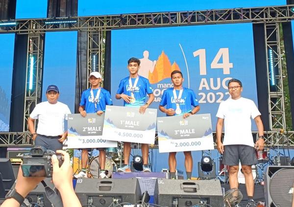 Atjong Tio Juara Mandiri Jogja Marathon 2022