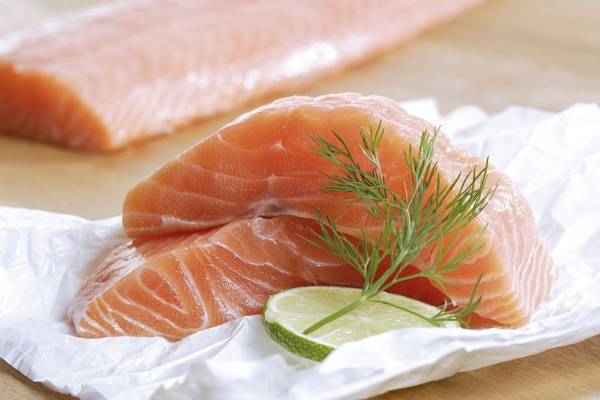 5 Makanan Cemilan Turunkan Kadar Kolesterol, Dari Alpukat hingga Salad Salmon
