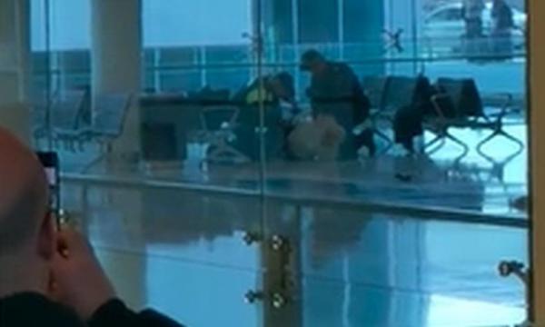 Pengunjung Bandara Canberra Australia Dievakuasi Menyusul Ada Suara Tembakan