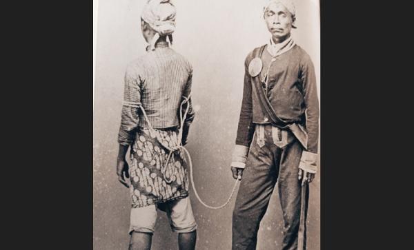 Kisah Polisi Kotor Zaman Hindia Belanda, Terima Upeti di Tempat Judi Untuk Memperkaya Diri