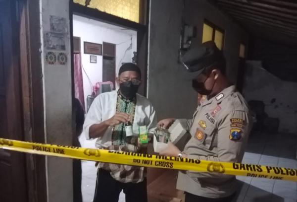 Warga Ponorogo Geger Penemuan Mayat Membusuk di Dalam Rumah