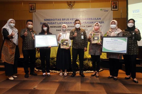 Lindungi Pekerja Rentan, BPJamsostek Surabaya Rungkut Ajak PLKK Bergabung Dengan GN Lingkaran