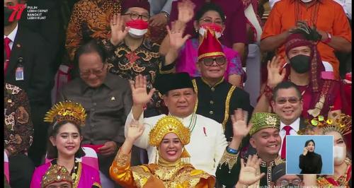 Prabowo Tampak Mesra Bareng HT Hadiri Upacara di Istana Merdeka