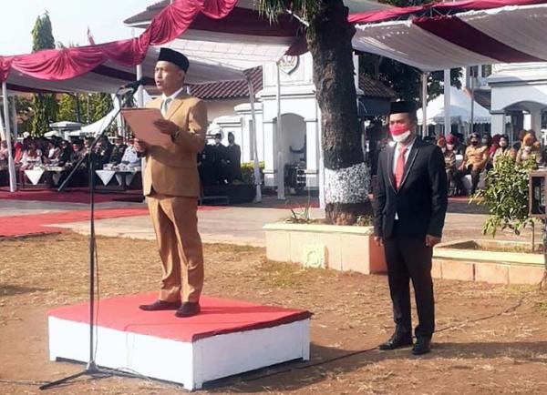 Upacara HUT ke-77 RI, Ketua DPRD Kendal Bacakan Teks Pembukaan UUD 1945