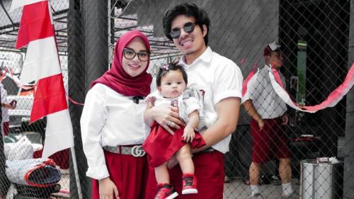 HUT Ke-77 RI : Aurel dan Atta Halilintar Pakai Seragam SD, Baby Ameena Bikin Gemes Netizen