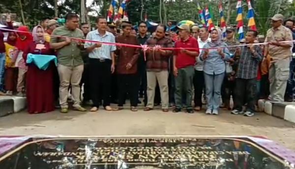 Bupati Pangandaran Resmikan Jembatan Sintok yang Puluhan Tahun di Damba Warga