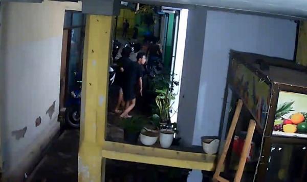 Anggota Geng Motor Serang Warga di Probolinggo, Dilawan Pakai Gelas hingga Piring