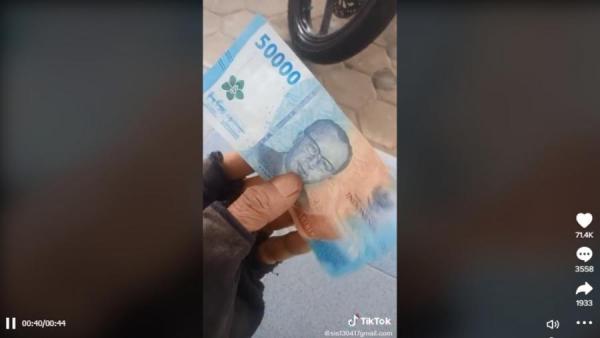 Viral Petugas SPBU di Bandar Lampung Tolak Dibayar dengan Uang Baru, Netizen: Belum Tahu Dia
