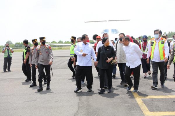 Gubernur Arinal dan Senator Bustami Sambut Kedatangan Puan Maharani di Lampung 