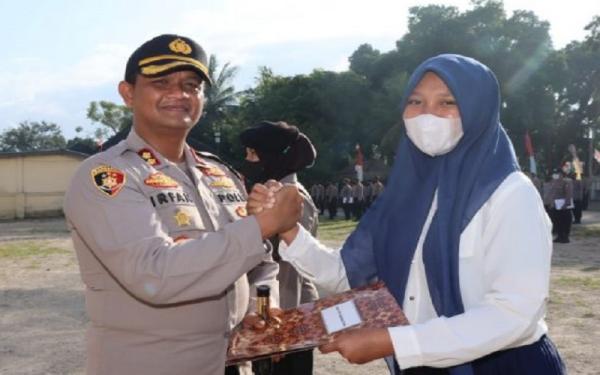 Tindakan Terpuji Gadis asal Loteng Lawan Jambret, Kejar Pakai Motor lalu Pelaku Dipukul Helm