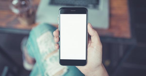Penggunaan Ponsel Terlalu Sering Sebakan Sindrom Smartphone Pinky, Berikut Penjelasannya
