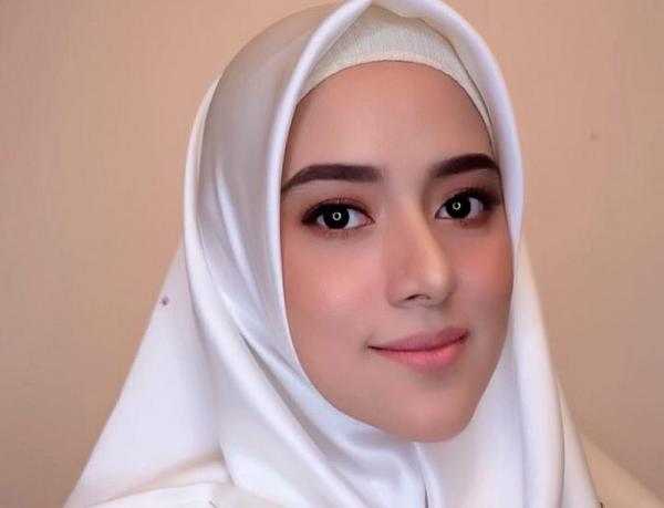 Profil dan Biodata Fairuz A Rafiq Putri Penyanyi Dangdut Legendaris, Perjalanan Karir hingga Asmara