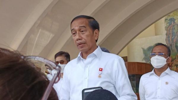 Jokowi Minta Lukas Enembe Hormati Proses Hukum di KPK
