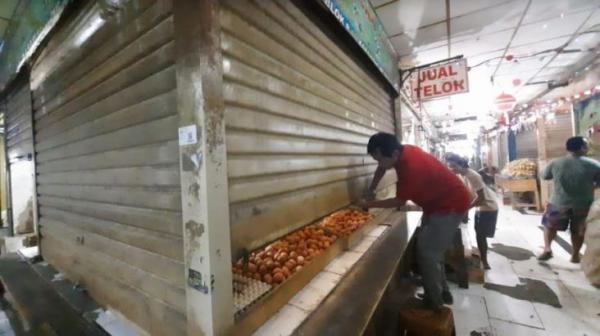 Harga Telur Ayam Tembus Rp33 Ribu, Pedagang di Karawang Pilih Tutup Lapak