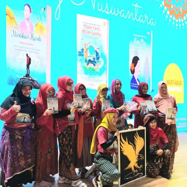 Komunitas Penulis Elang Nuswantara Luncurkan Tiga Buku Prosa Filmis Budaya Nusantara