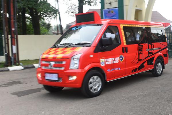 Giliran Angkot Listrik Diuji Coba Menhub Di Palembang