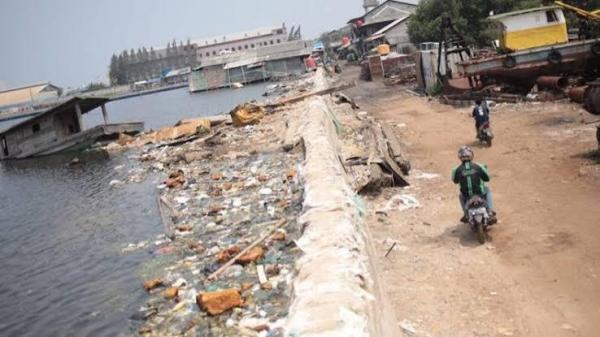 Siaga 2 Pintu Air Pasar Ikan, Beberapa Daerah Waspada Banjir