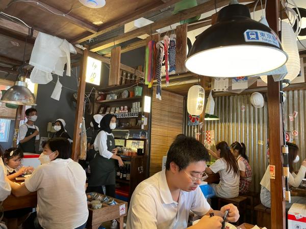 Roji Ramen, Usung Tema Pasar Ikan ala Tsukiji Jepang, Pengunjung Rela Antri