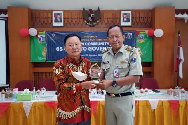 Kantor Kecamatan Pancoran Raih Best Practice dalam Program  Green Community - 6S Goes To Government