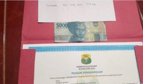 Heboh, Juara Bulutangkis Bupati Cup di Pekalongan Terima Hadiah Rp50.000