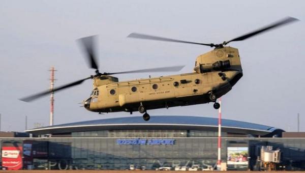 Angkatan Darat Amerika Serikat Kandangkan 400 Helikopter Chinook, Kenapa?