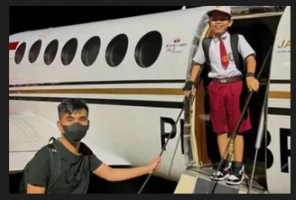 Farel Prayoga Naik Jet Pribadi Milik Crazy Rich Kalsel demi Kejar Waktu Sekolah