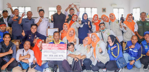 Kemensos Salurkan Bantuan bagi Disabilitas dan Lansia di Kota Sukabumi 