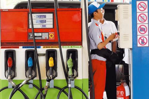Sah! Jokowi Naikkan Harga BBM, Pertalite Jadi Rp10.000/Liter