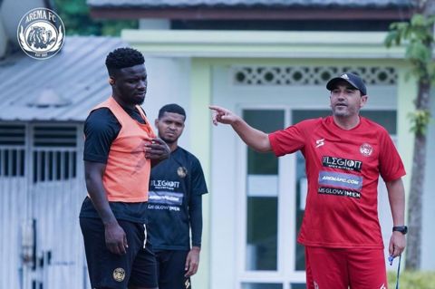 Breaking News! Arema FC Pecat Eduardo Almeida dari Pelatih Kepala Singo Edan