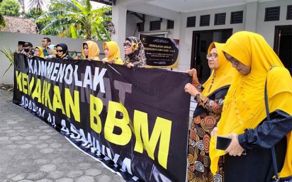 Tolak Kenaikan Harga BBM Partai Umat Kerahkan Massa Turun Ke Jalan