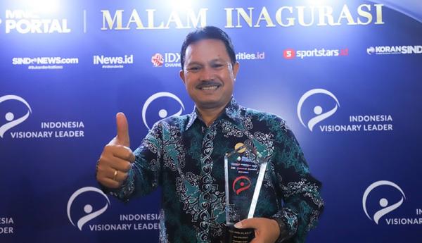 Wali Kota Madiun Maidi Raih Best Overall Indonesia Visionary Leader