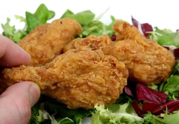 Pilih Ayam Goreng Bagian Paha Atau Dada? Cari Tahu Dulu Soal Kalorinya!