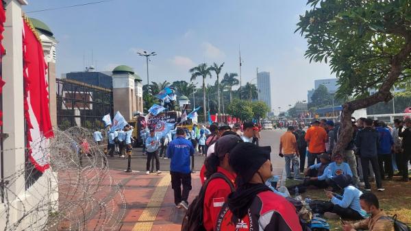 Hari Ini Buruh Demo di DPR, Berikut 3 Tuntutannya