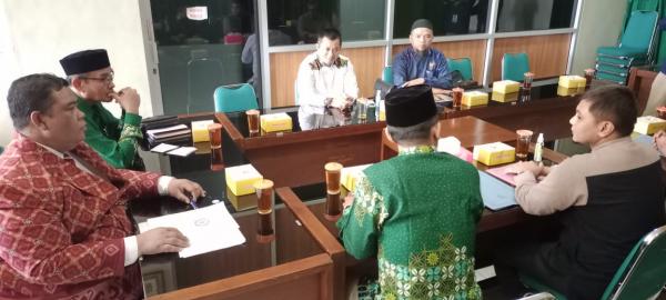 PDM Karanganyar dan Almutazam Group Bersinergi, Layani Ibadah Umrah dan Haji Khusus