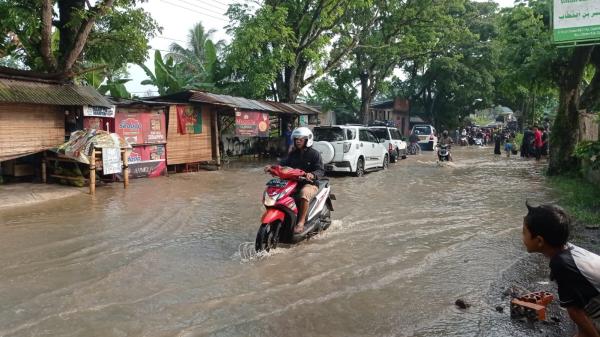 Banjir Terjang Delapan Desa di Cibeber, 50 Warga Derita Gatal-gatal
