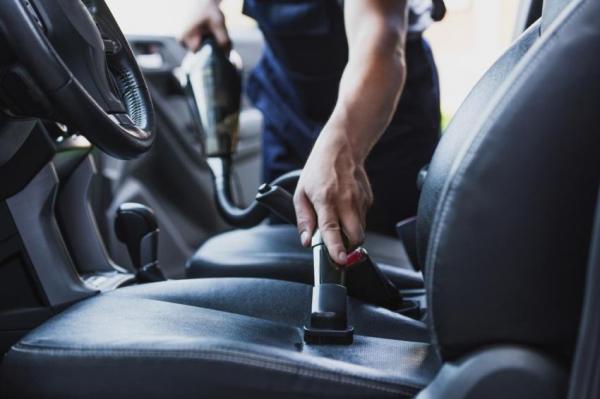 Tips Mudah Merawat Interior Mobil Agar Tetap Bersih