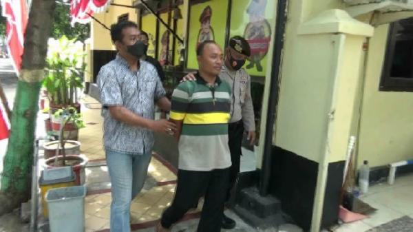 Judi Sabung Ayam di Bekas Stasiun, Seorang Pelaku Dibekuk