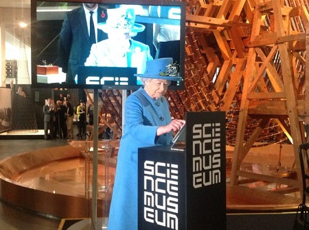 Ternyata Ratu Elizabeth II Paham Teknologi, Sempat Main Twitter