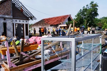 Puluhan Rumah Rusak Akibat Bencana Angin Kencang di Madiun