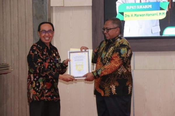 Sukabumi Award 2022, Bupati Marwan: Terus Berinovasi dan Berprestasi