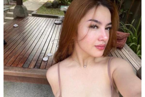 Intip Potret Cassandra Lee Di Pantai Netizen Makin Seksi