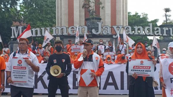 Turun Jalan, Ratusan Kader PKS di Sidoarjo Tolak Kenaikan Harga BBM