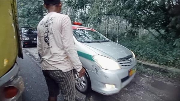 Miris! Mobil Ambulans Terjebak Macet di Batanghari, Pasien Sakit Meninggal Dunia