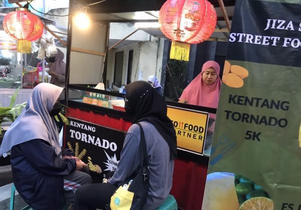 Kentang Tornado Jiza Snack Camilan Kekinian Siap Manjakan Lidah Warga Jember 