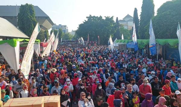 Semarak Muktamar ke 48, Lebih Dari 25.000 Massa Antusias Banjiri Jalan Sehat di Kota Semarang