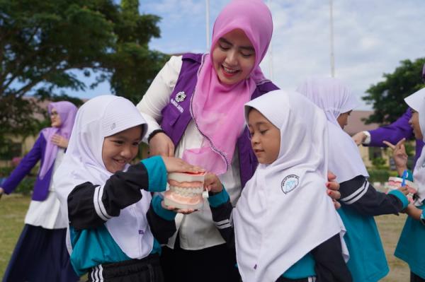 Hari Kesehatan Gigi Nasional, Ratusan Pelajar Lhokseumawe Sikat Gigi Massal