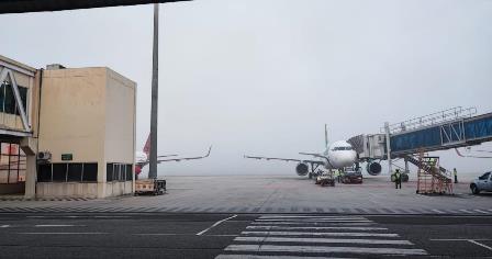 Jarak Pandang Terbatas, 7 Penerbangan di Bandara SSK Pekanbaru Terganggu