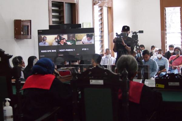 Sidang Ade Yasin, Pakar Hukum Pidana Sebut Tuntutan Jaksa KPK Harusnya Hanya ke Ikhsan Cs